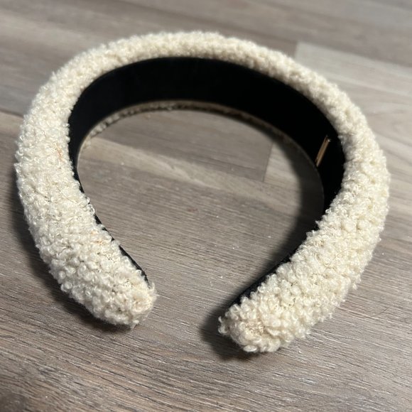 Puffy Sherpa Headband - Picture 2 of 7